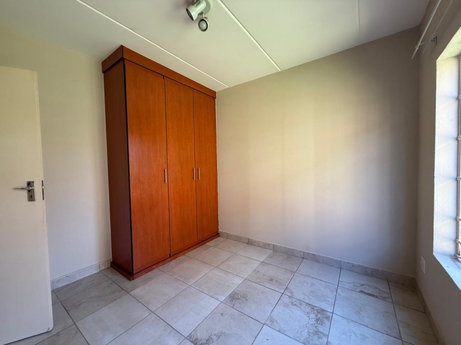 2 Bedroom Property for Sale in Waterval East North West